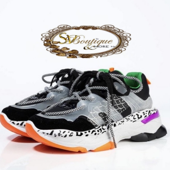 AZALEA WANG Shoes - Nwb Azalea Wang Lost IN the forest Chunky Sneaker SZ#6